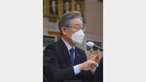 李 “경기관광公 직원 60명 아주 소규모” 주장 논란 