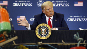 中외교관 “미국산 랍스터가 코로나 원인” 트윗…음모론 확산