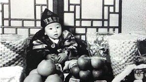 윤석열, ‘전두환 사과’ 당일 밤 ‘개 사과’ 파문… “모든 책임 내가 질 것”