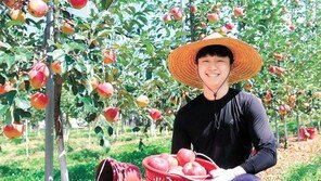 과수원서 꿈 일구는 청년농부 “농촌서 제 미래를 찾았죠”