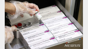 정부 ‘코로나 사망자 12만명’ 이란에 AZ백신 100만회분 공여