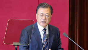 임기 마지막 시정연설 나선 文 “대통령이 직접 다한 경우는 제가 최초”