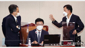 野 “정부·與·檢 각본 짜 유동규 배임 빼고 기획 기소”