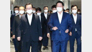 김부겸 만난 최태원 SK회장 “3년간 2만7000명 채용”