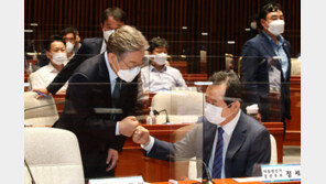 이재명 후보, 정세균과 26일 회동…선대위 합류 제안 전망