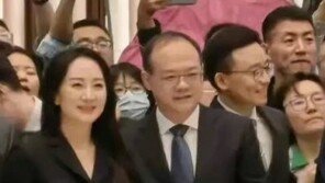 화웨이 멍완저우, 격리마치고 출근…“어려움 극복해냈다”