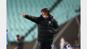 FA컵 준결승 앞둔 홍명보 감독 “울산은 타이틀 가져와야 한다”