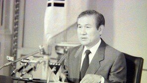 與 “노태우 5·18 진압 가담한 죄인이지만 반성…전두환과는 달라”