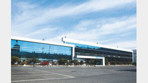 위기를 기회로 만드는 집념… 친환경車신소재 개발로 재도약