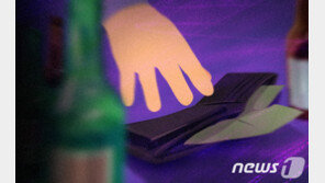 “같이 있어주면 외상값 줄게”…술집 사장 강간하려던 30대 실형