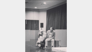 이연희, 이순재 붙잡고 애절…“첫 공연까지 이제 얼마 안남았어요”