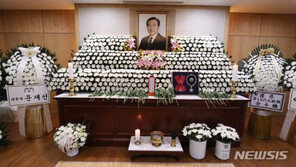 공·과 분명한 노태우…복잡한 정치 셈법에 추모 고심한 文