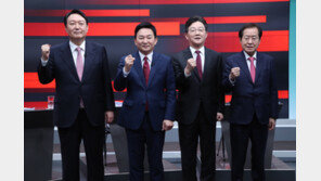 尹 “독선적 리더십에 사람들 떠나”…洪 “구태 정치인이나 모으면서”