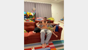 샘해밍턴 결혼 8주년…윌리엄 “선물은 나랑 벤틀리예요”