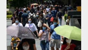 완전접종 85% 넘는 싱가포르서 새 환자 5000명 넘어