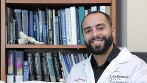 하루 1㎜씩 키 10㎝ 키워주는 의사 등장…수술비 8000만원에도 ‘바글바글’