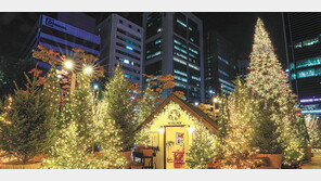 10월의 크리스마스, “벌써 트리가 반짝반짝”