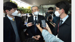 김종인 “내년 대선 이재명 대 윤석열 경쟁될 것”