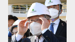 대장동 현장 방문한 이재명 “고위공직자, 필수 부동산 빼고 팔게 할 것”