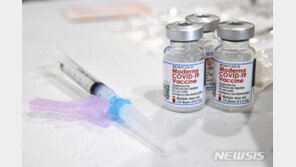 美CDC “코로나19 회복 후 감염률, 백신 접종자의 5배 이상 높아”