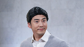 윤계상 인생캐 장첸의 다양한 변주…Ai 남편→감성 시인