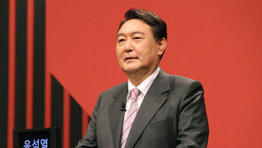 SNL 인턴기자 만난 윤석열 “이재명 기본주택보단 빚내더라도 내 집”