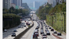 단풍철 고속도로 ‘매우 혼잡’…목포→서울 4시간27분