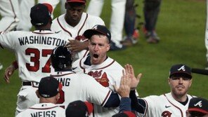 애틀랜타, 26년 만에 WS 우승 눈앞…휴스턴에 3-2 역전승
