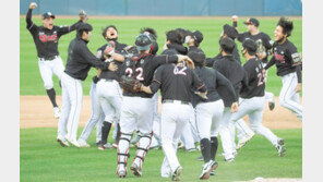 1위까진 1점이면 충분했다… KT, 삼성 꺾고 정규시즌 첫 우승