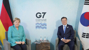 차기 獨총리 “한국과 관계 발전 노력”…文 “좋은 결과 축하”