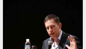 美 억만장자 틸 “비트코인 일찍 더 많이 사둘걸 후회”