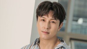 김동완, ‘이수 응원 논란’ 사과…“과음으로 판단력 흐려져”