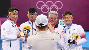 ‘도쿄올림픽 양궁 4관왕 지도’ 박채순 감독 사퇴…중국갈 듯