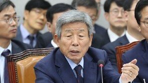 與원로 “국민의힘 경선, 尹 앞서는 듯…중도확장성 의문”