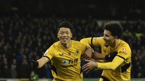 ‘VAR 골 취소’ 황희찬, 에버턴전 평점 6.9점