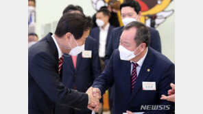 서울시의회 “오세훈 TBS 예산 삭감, ‘보복’인지 살필 것”