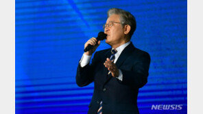 이준석, 이재명에 “차베스같이 살다가 이제 와 박정희…양두구육”