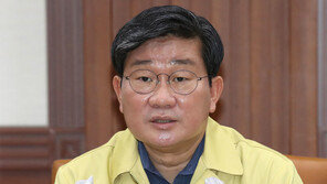 중대본 “확진자 2600명대…10대 24% 넘고 60세 이상 증가세”