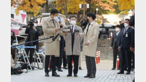 김만배, 구속심사 종료…“정영학 설계하고 검찰이 공격”
