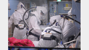 정부 “5000명 발생 대비 중…병상 확보·인력 투입 어려움 있다”