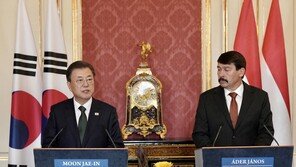 ‘탈원전’ 정책 모순 지적에…靑 “서로 윈윈 협력”