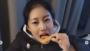 ‘박연수 딸’ 지아, 달고나 먹방 인증샷…“JYP를 거절할만한 미모”