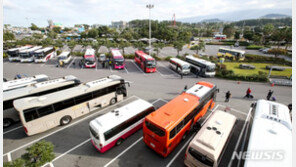 “반짝 특수도 사라질 판”…요소수 품귀에 제주 전세버스 업계 울상