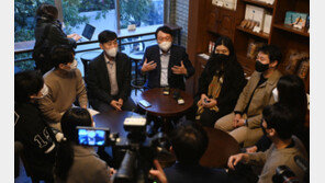 尹 “이제 ‘그분’ 차례” 洪 “경기도 차베스 잡겠다”…경선 막판 李 정조준