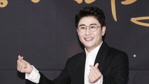 영탁 소속사 대표 “음원 사재기 인정…영탁은 관련 없어”