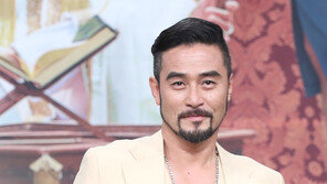 최민수, 오토바이 타다 이태원 도로서 車 충돌 사고