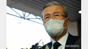 與 “전권 줬다간 ‘대원군’ 김종인과 ‘고종’ 윤석열 될 것”