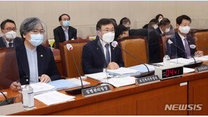 정은경 “부스터샷, 내년에도 6개월 단위로 접종 검토”