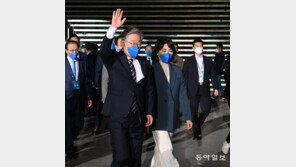 與 “이재명, 부인 밤샘 간병 등 CCTV·119 기록 모두 공개”