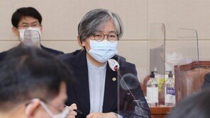 정은경 “1단계 방역완화 폭 컸다”…상황 악화땐 조치 재강화 시사